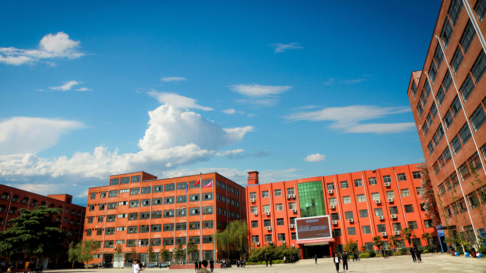 学校概况 > 校园风景_郑州商业中等专业学校-郑州商专